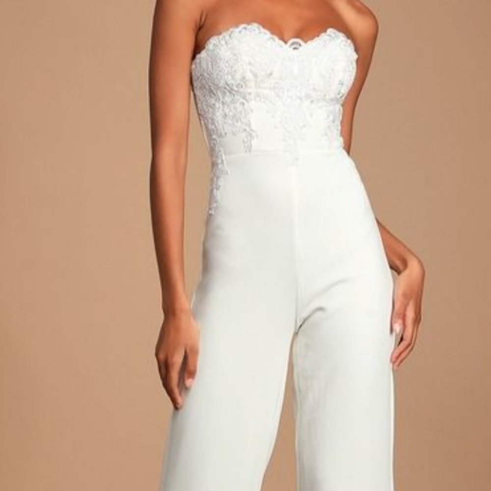 White lace strapless sweetheart jumpsuit